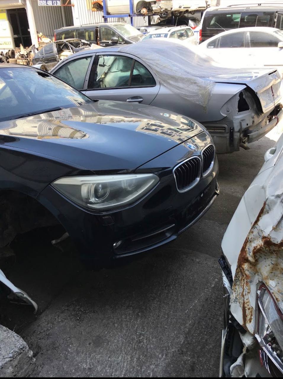 2013 Bmw 1 serisi çıkma sağ ön çamurluk 2013 Bmw 1 serisi çıkma sağ ön çamurluk