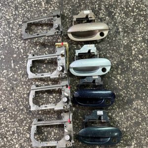 BMW E39 SOL ÖN DIŞTAN AÇMA KAPI KOLU ORJİNAL