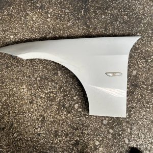 BMW E90 SOL ÖN ÇAMURLUK ORJİNAL