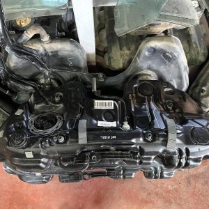 MERCEDES W205 DİZEL YAKIT DEPOSU KOMPLE